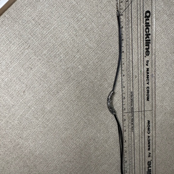 Leather band short necklace with adjustable length. - Picture 6 of 6